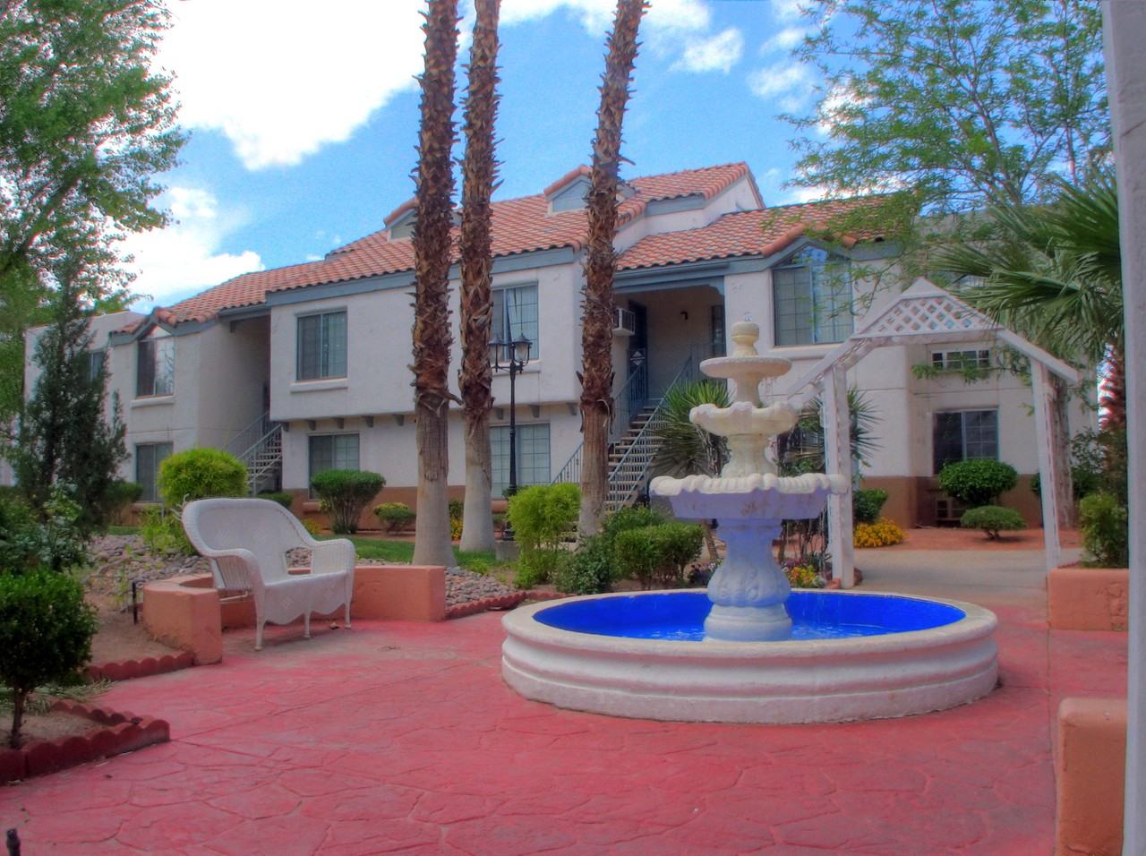 Siegel Suites MLK Blvd - Photo 3 of 26