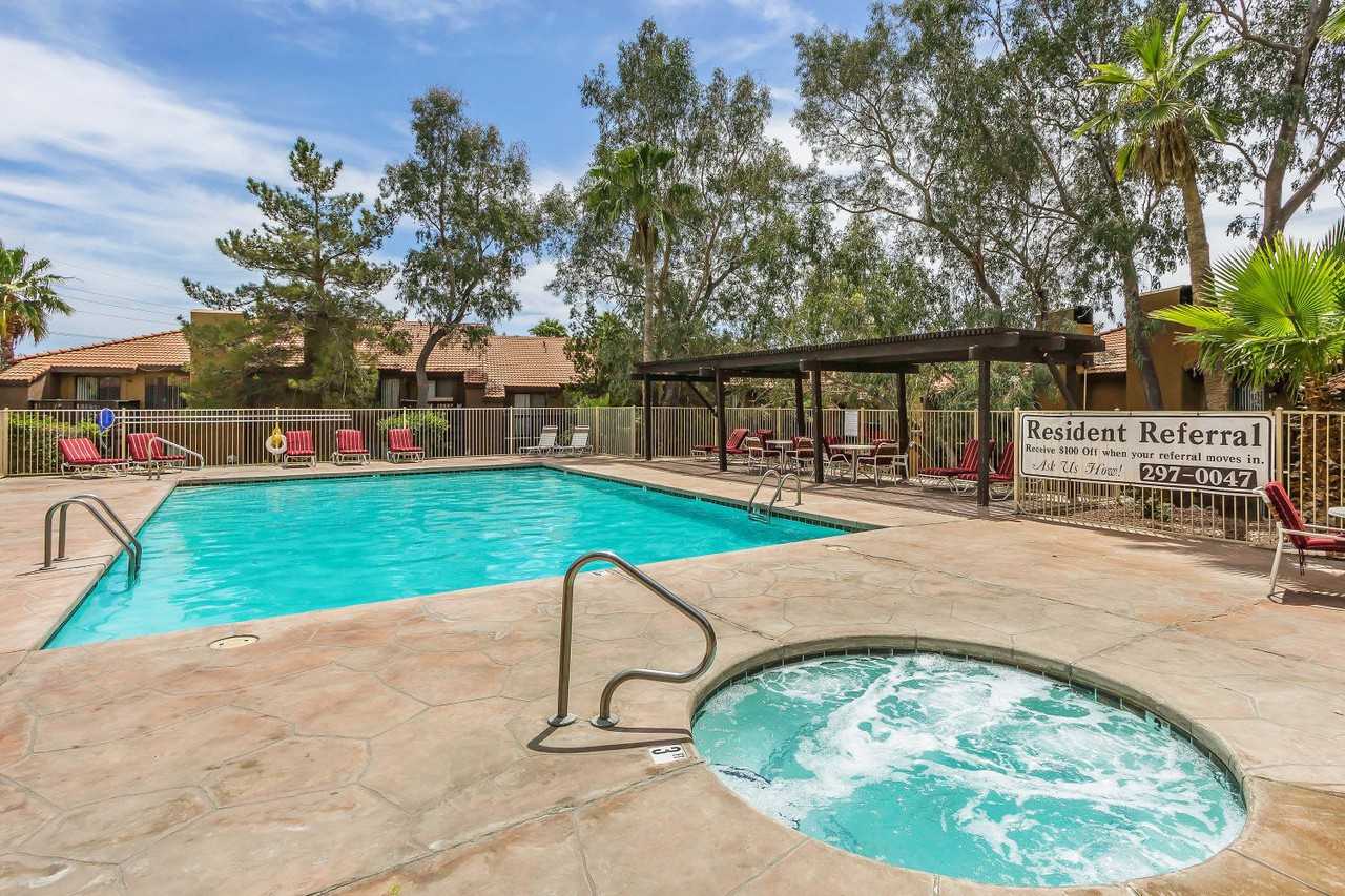 Overlook at Pusch Ridge, The - Photo 2 of 17