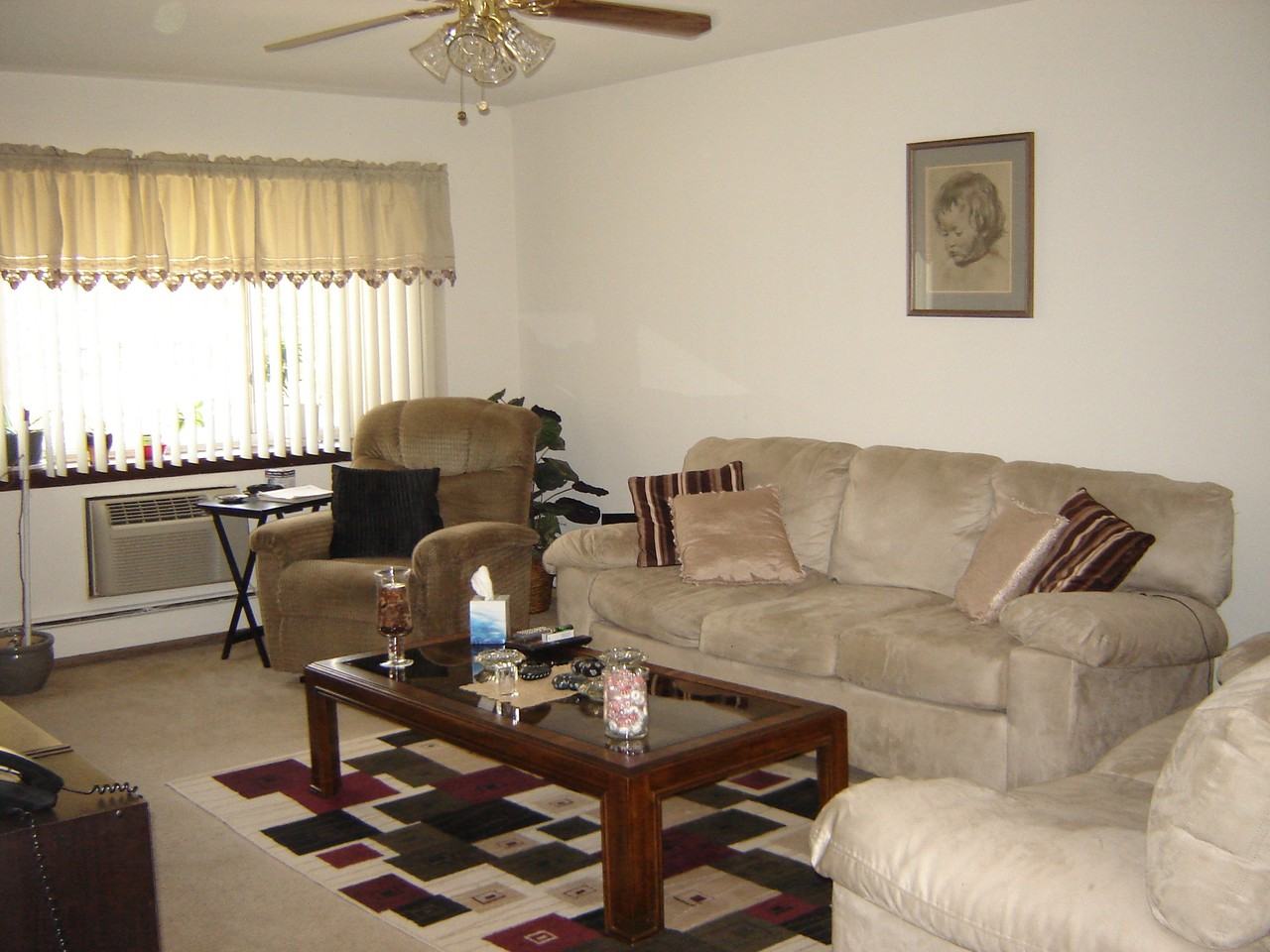 Garden Pool Apartments - Photo 2 of 8