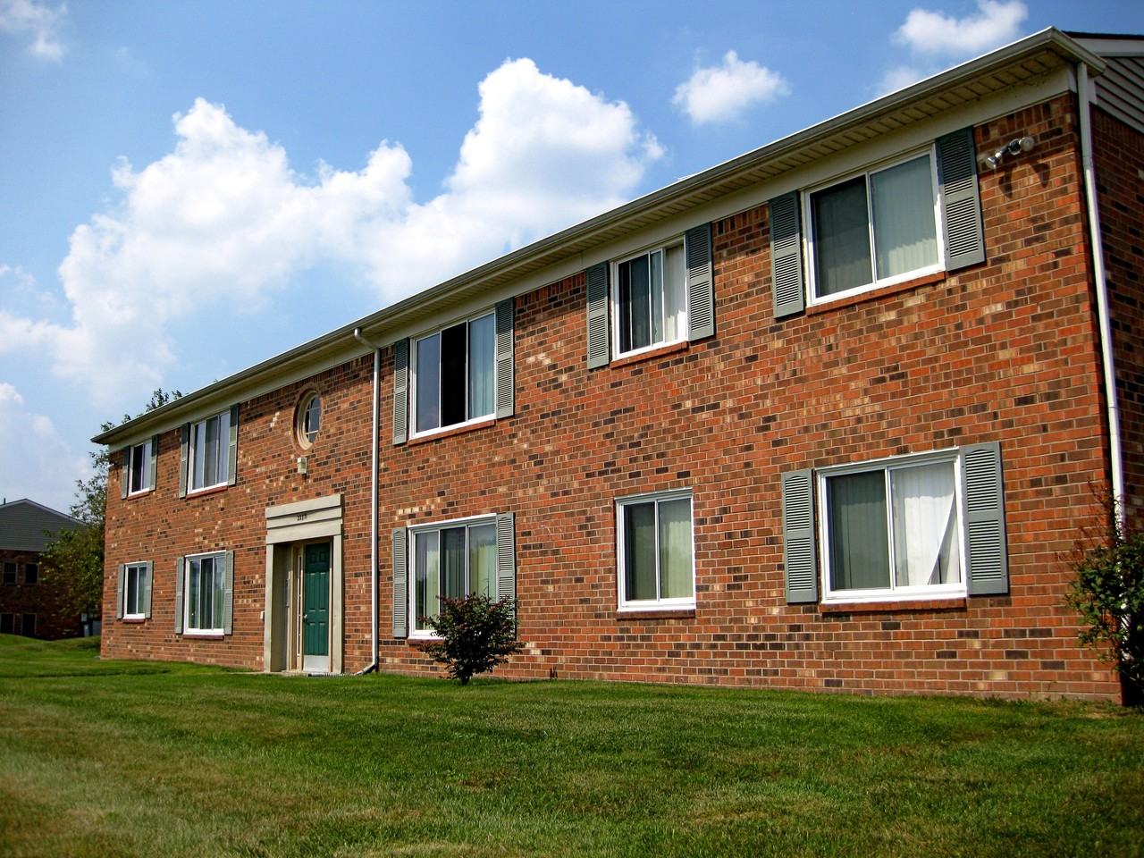 Harper Square Apartments - Photo 2 of 20