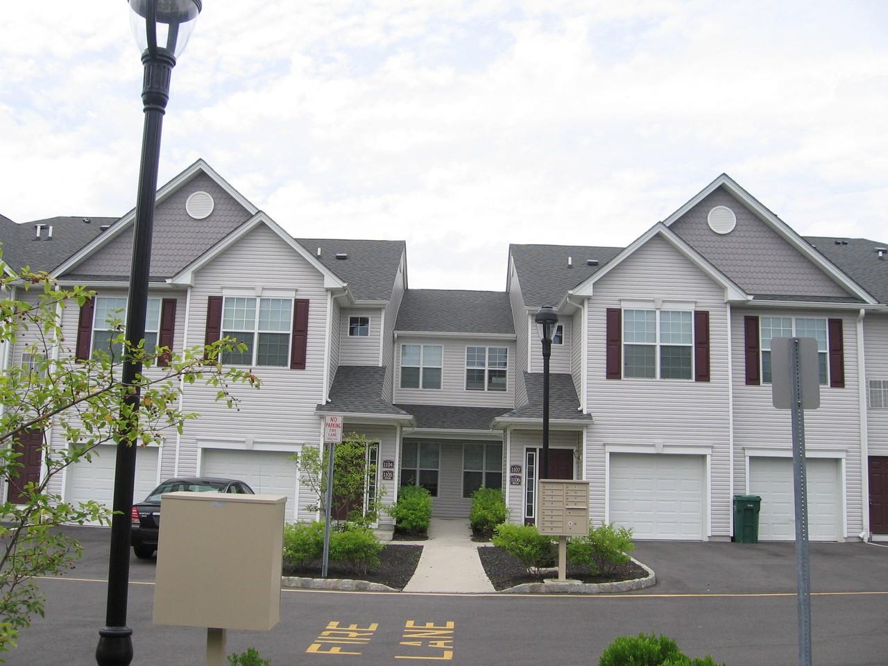 Dover Chase Apartments - Photo 3 of 12