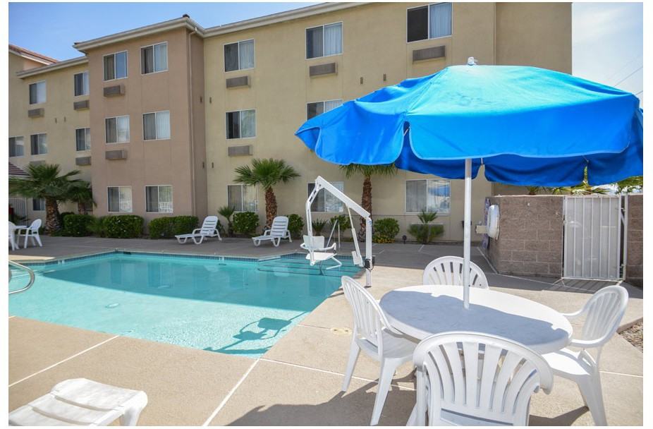 Siegel Suites Select - Flamingo - Photo 2 of 8