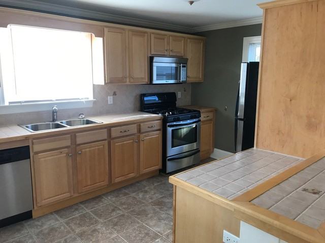 5328 S Ashland Ave - Photo 3 of 16