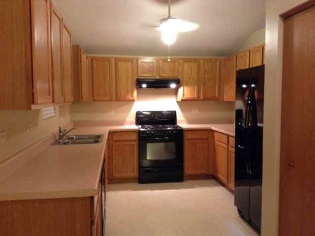 1303 Lasser Dr - Photo 3 of 10