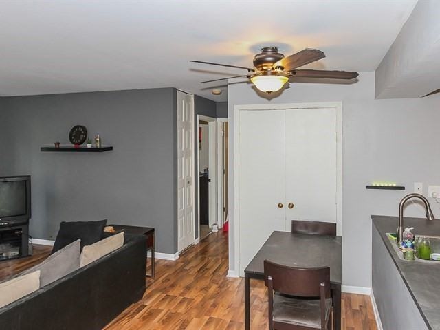 1466 Quaker Ln #168A - Photo 3 of 17