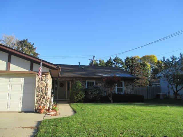 1402 E Lynn Blvd #B - Photo 2 of 7