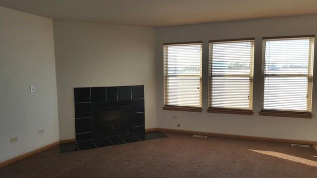 1561 Patriot Way - Photo 2 of 9