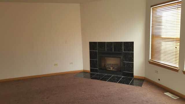 1561 Patriot Way - Photo 3 of 9