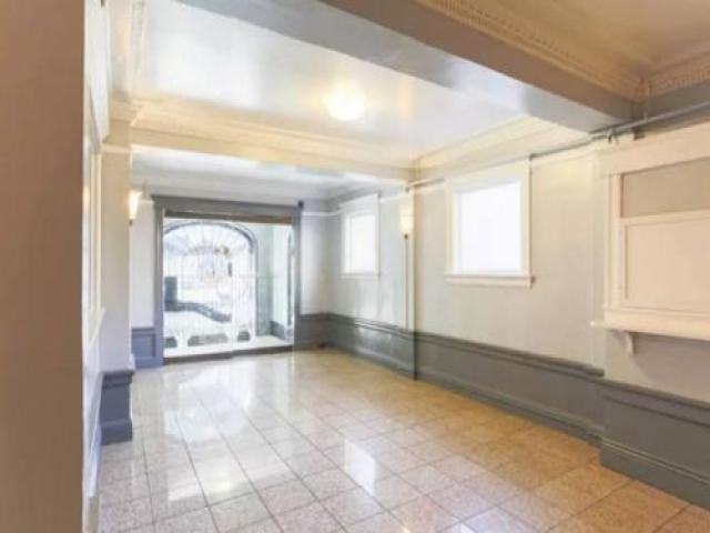 61 Leavenworth St - Photo 2 of 6