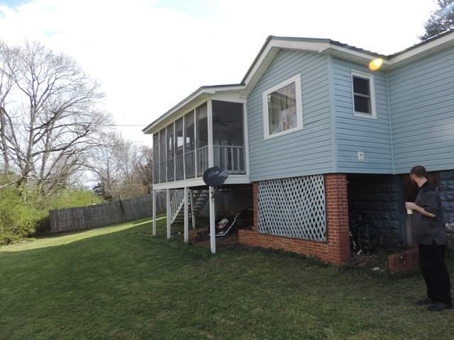 40 Woody St - Photo 2 of 11