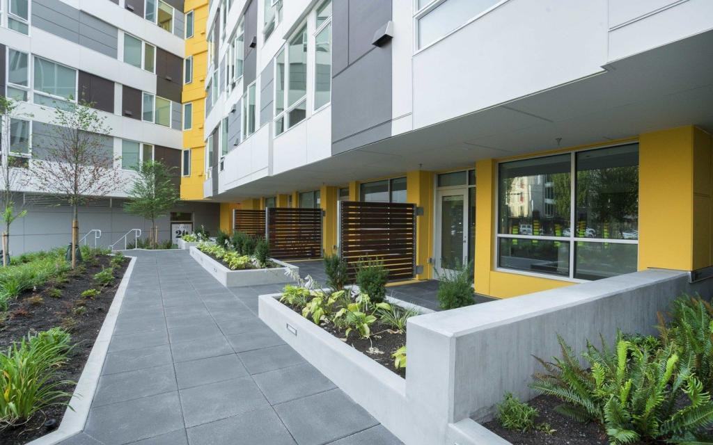 Twenty20 MAD - Photo 3 of 20