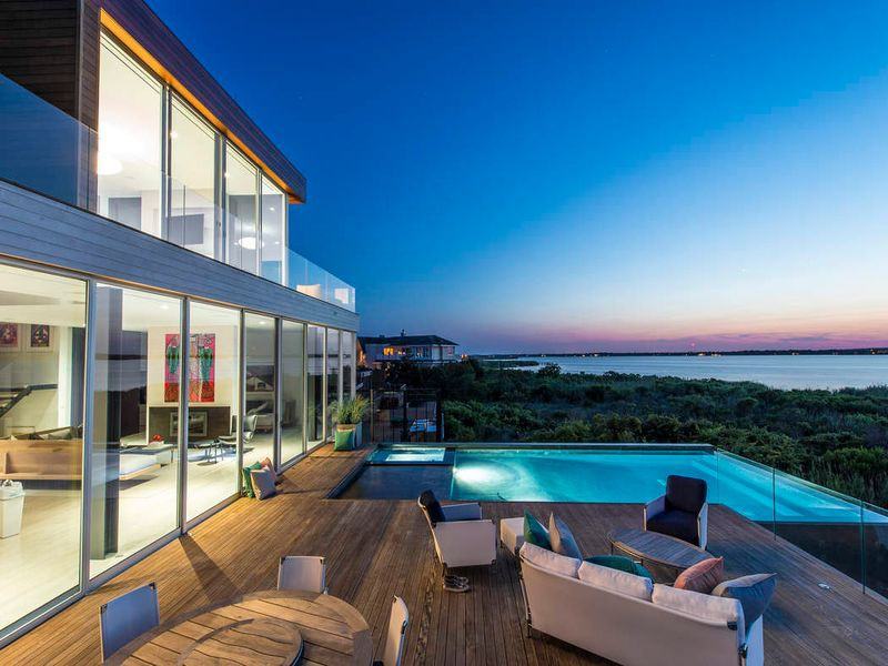 40 Dune Rd - Photo 2 of 36