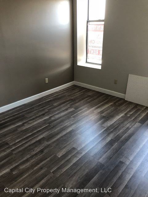 631 East Washington St. - Photo 3 of 6