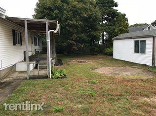 16 Wimbledon Dr - Photo 2 of 9