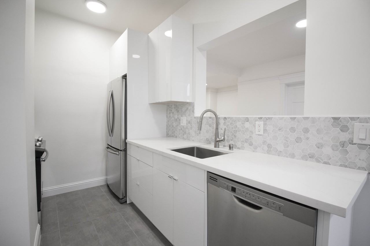 1106 Bush Street #301