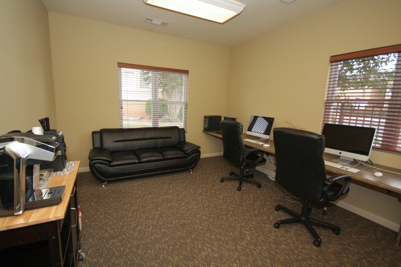 Parkside Crossing Apartments 4233 Jonesboro Rd, Forest Park, GA 30297