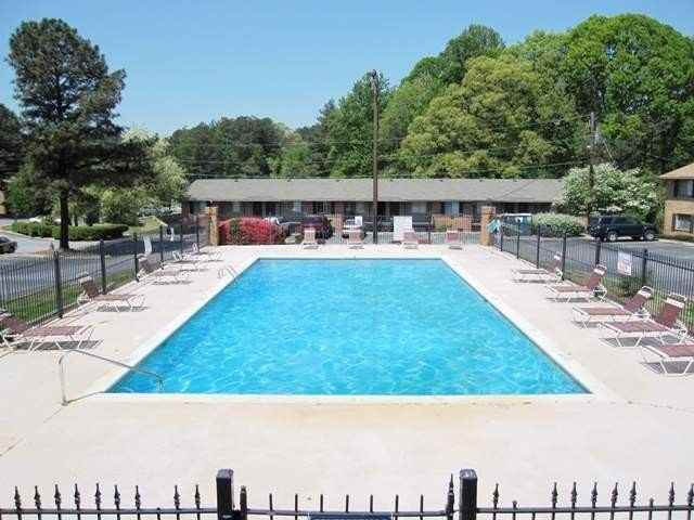 Willow Way Apartments - Photo 2 of 20