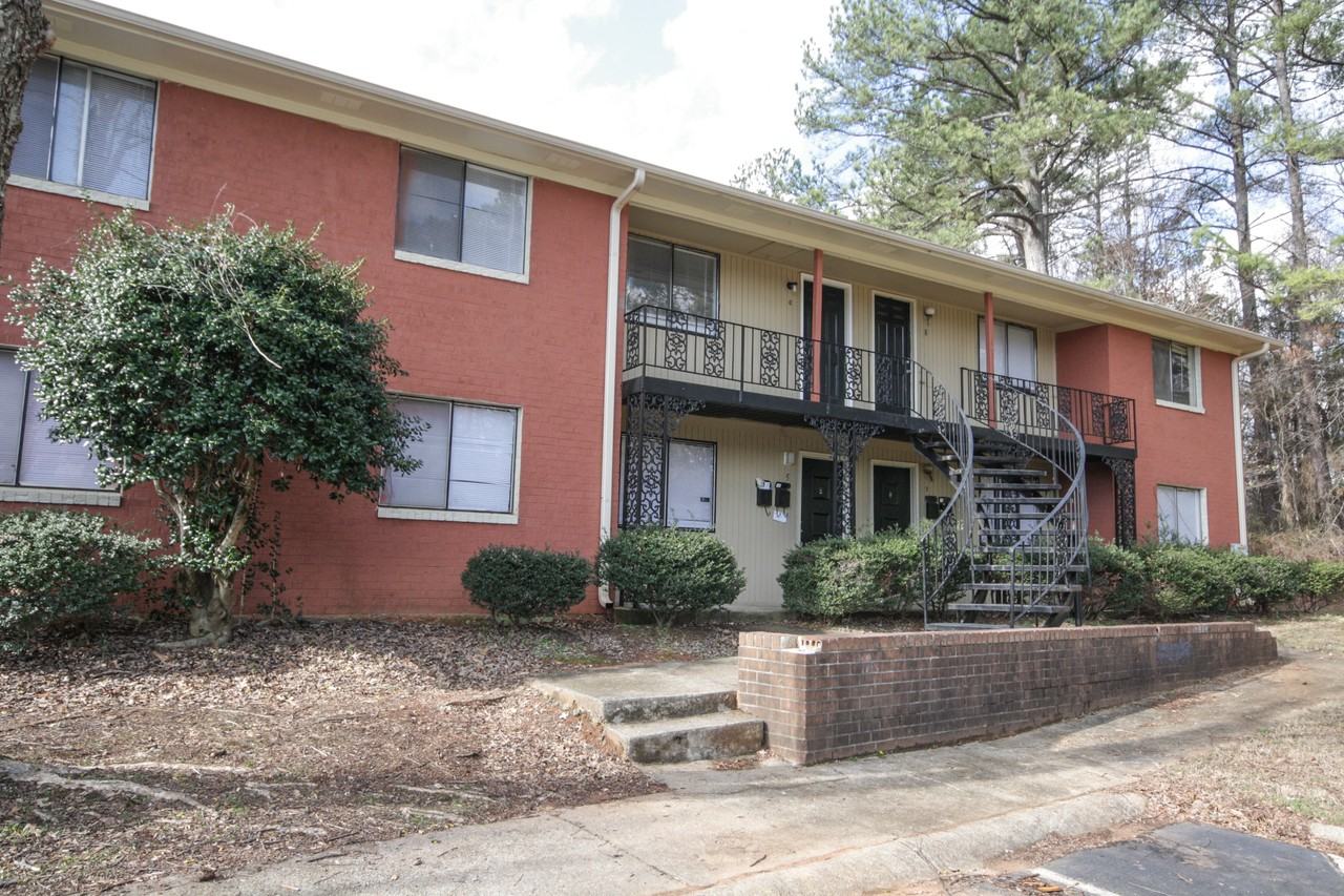 Willow Way Apartments - Photo 3 of 20