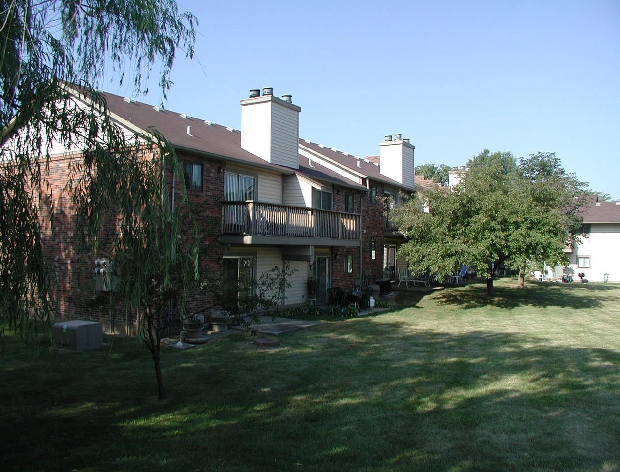 Patchen Place Apartments - Photo 2 of 14