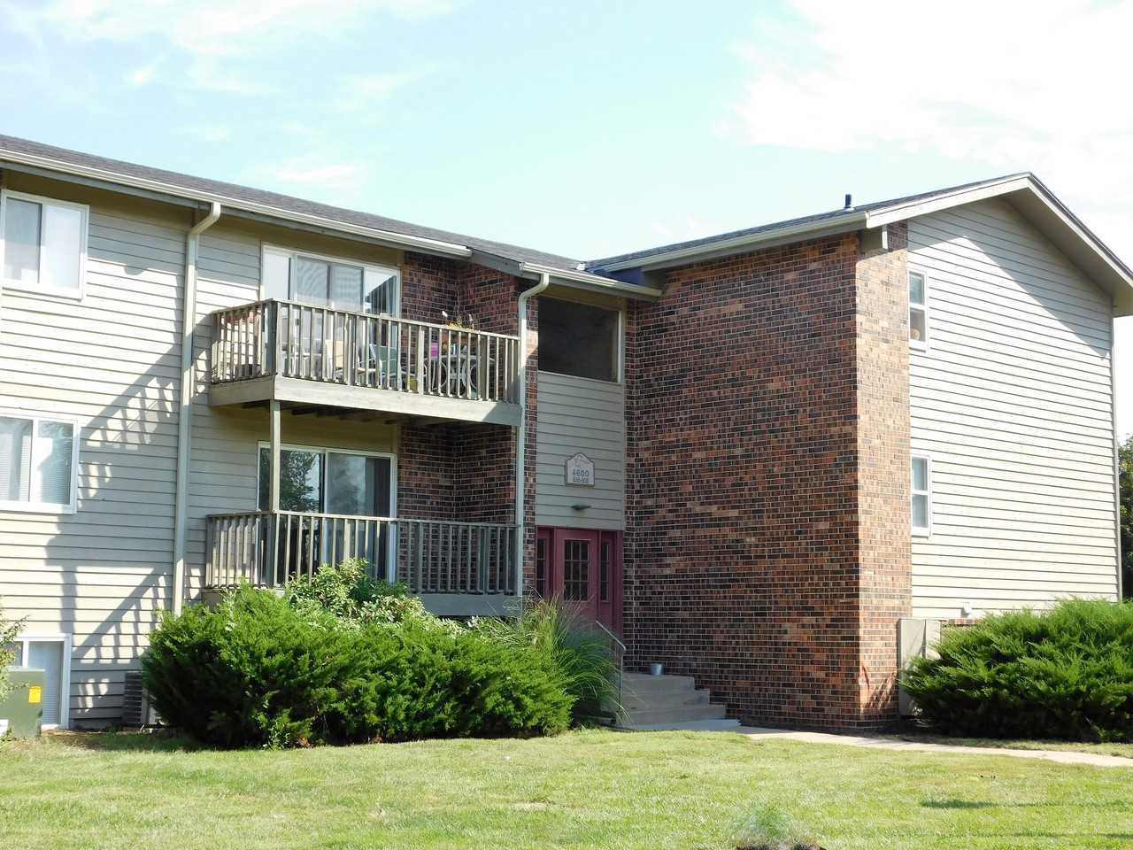 The Lodge Apartments 4600 Briarpark Dr, Lincoln, NE 68516 Zumper