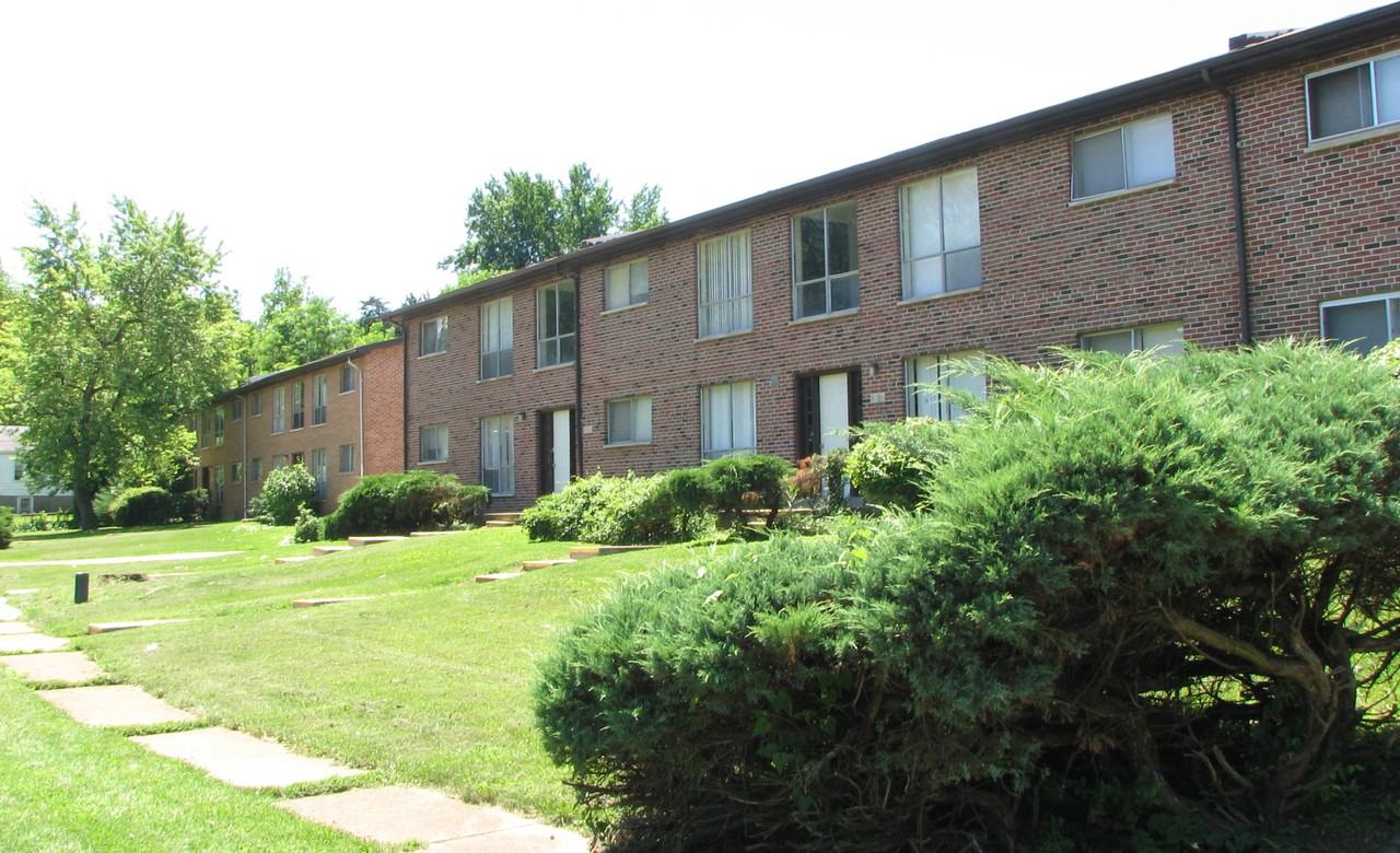 Carmel Hills Apartments 2589 Tyrell Dr, Jennings, MO 63136 Zumper