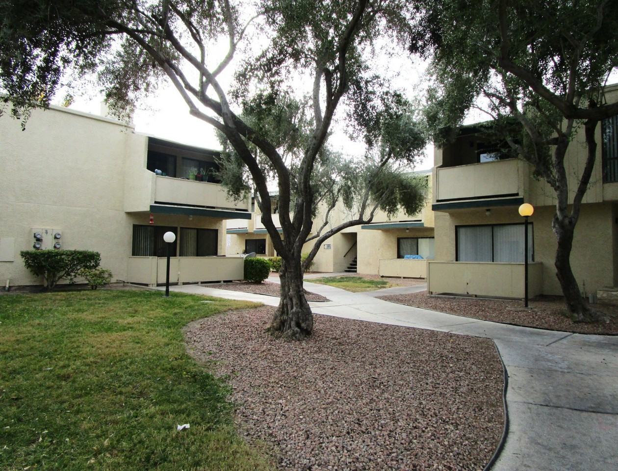 Tamarus Park Apartments - Photo 3 of 10