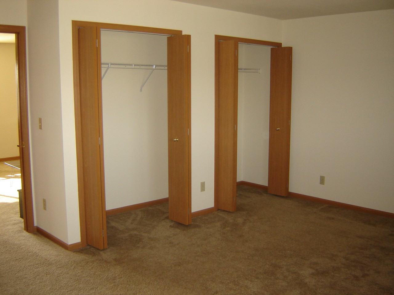 Cudahy Commons - Photo 3 of 40