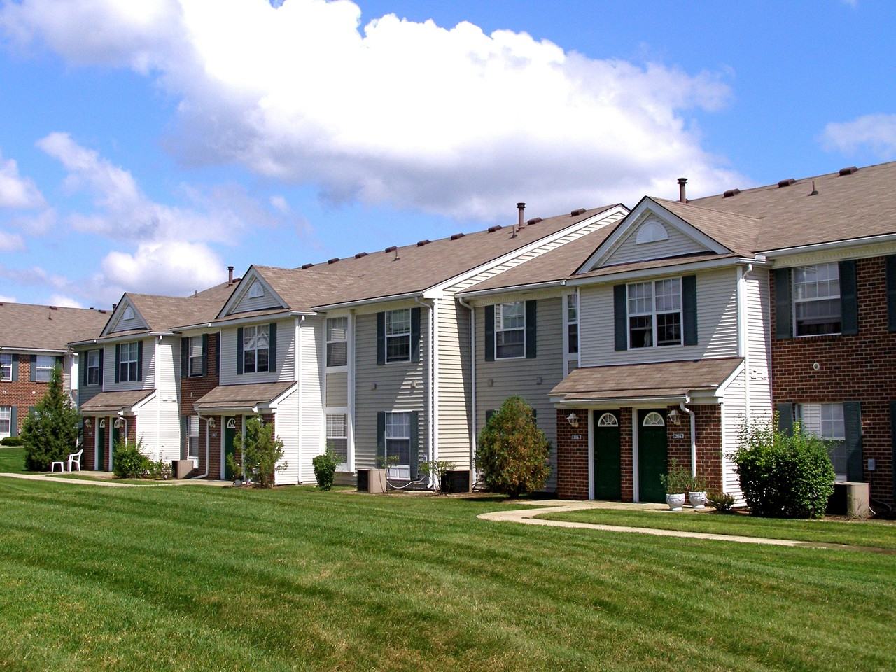 Pebble Creek Apartments 28600 Pebblecreek Pkwy, Southfield, MI 48034