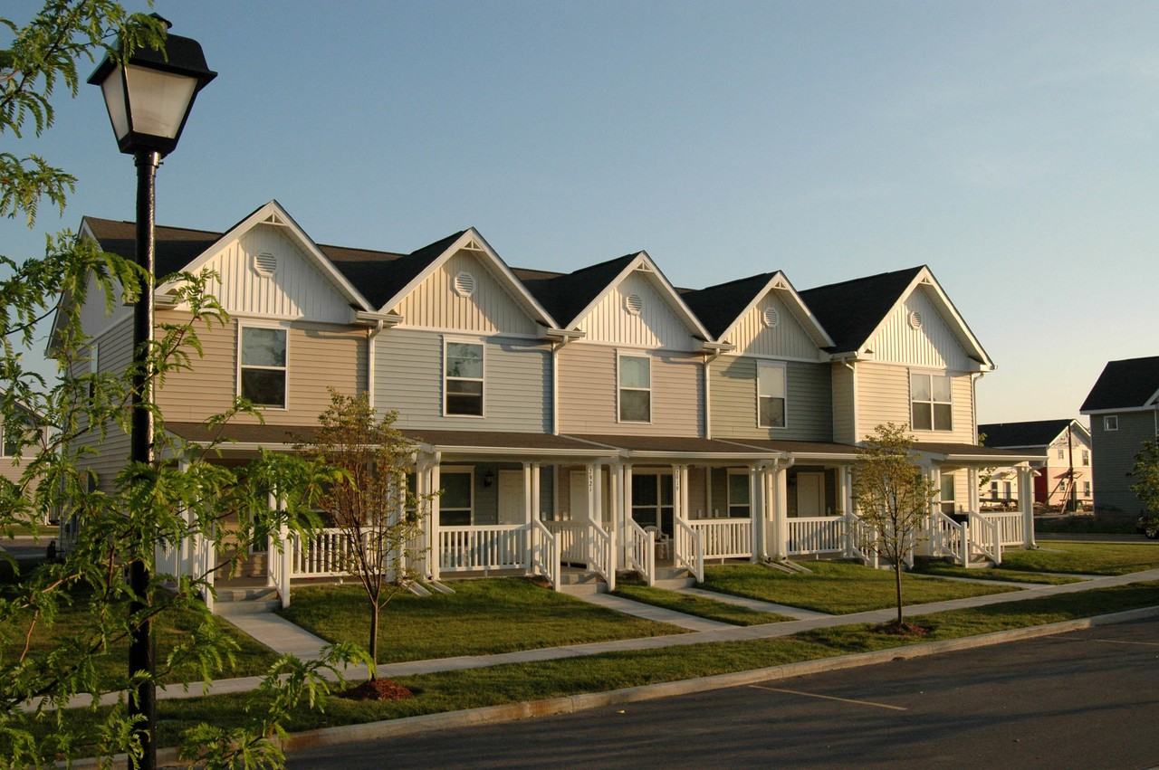 Red Maple Grove - Photo 3 of 9