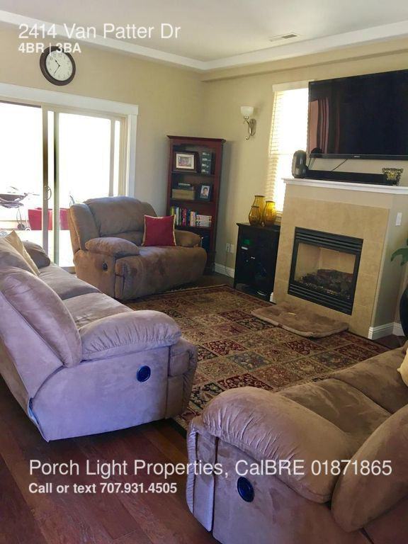2414 Van Patter Dr - Photo 2 of 14
