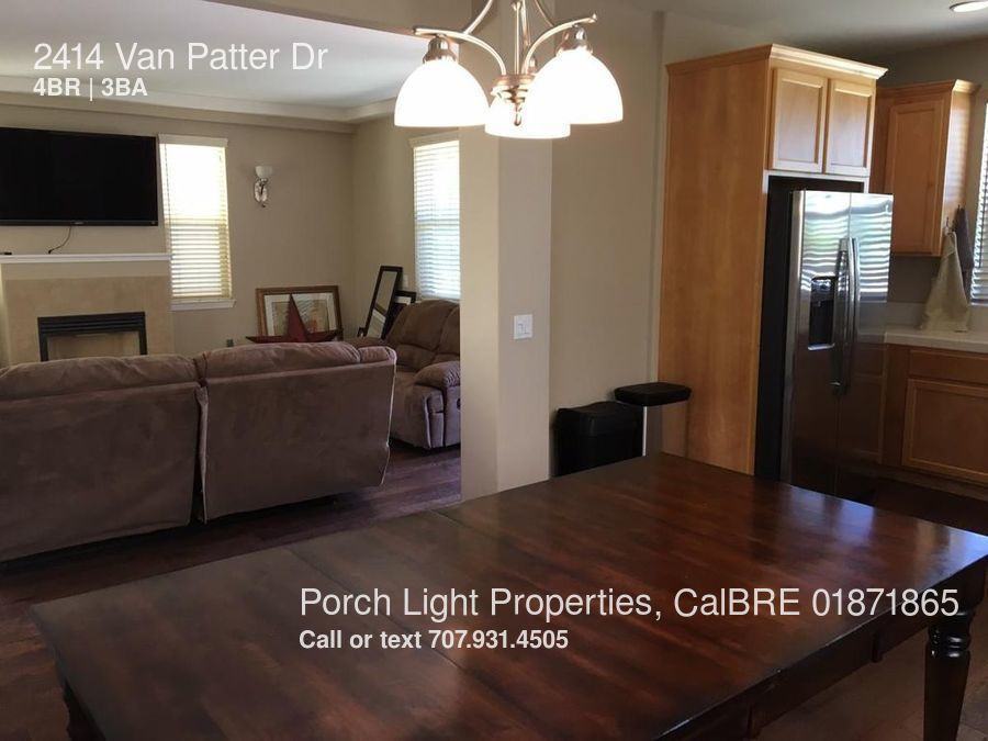2414 Van Patter Dr - Photo 3 of 14