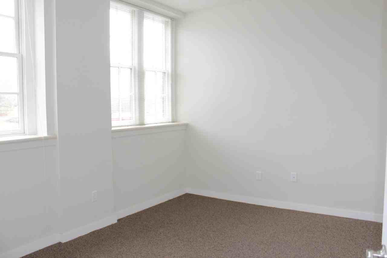 Charles Street Apartments - Photo 3 of 6