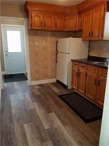 26 Struthers St - Photo 3 of 14