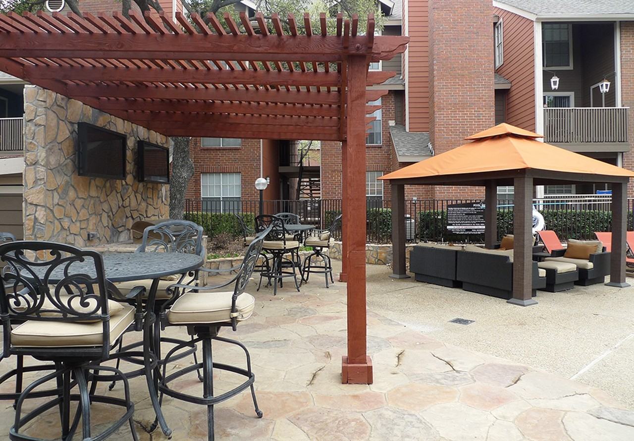 The Residence at North Dallas Apartments - Photo 2 of 15