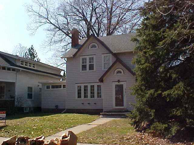 615 Moores River Dr - Photo 2 of 10