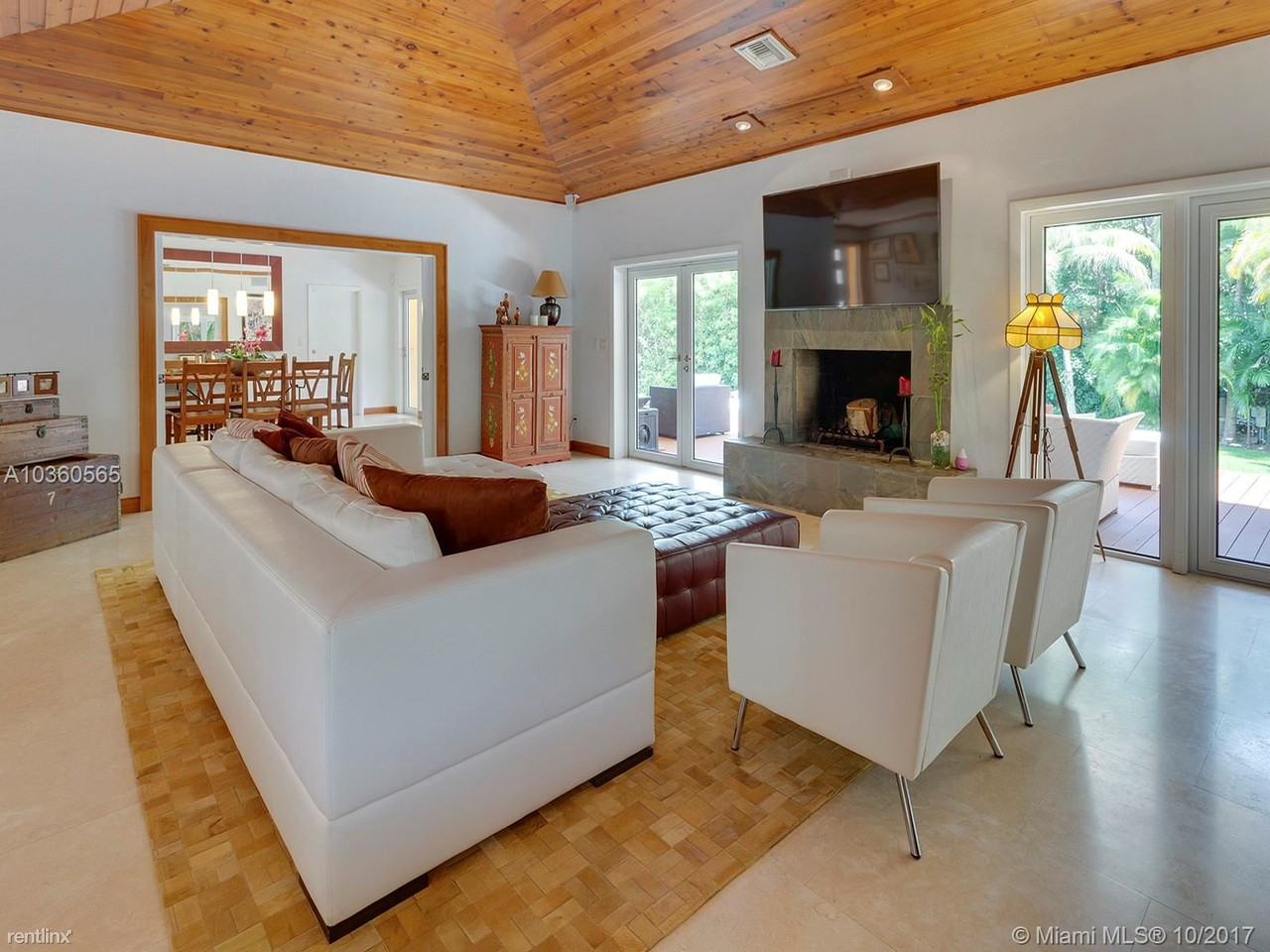 11100 Paradela St #7 - Photo 3 of 23