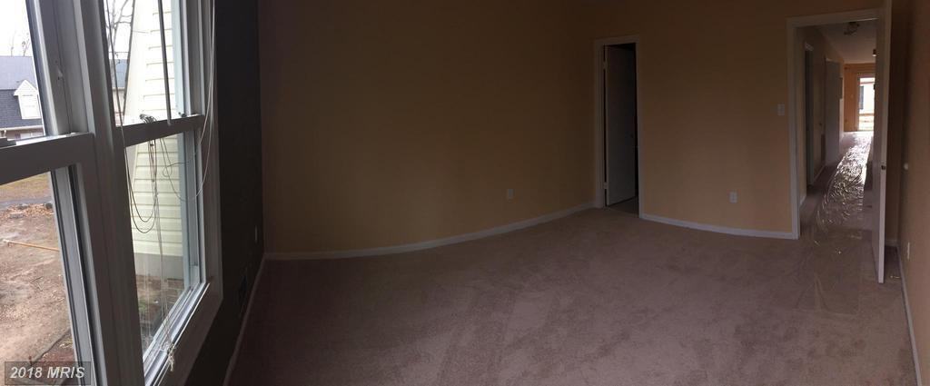 5103 Shepherd Dr - Photo 3 of 9