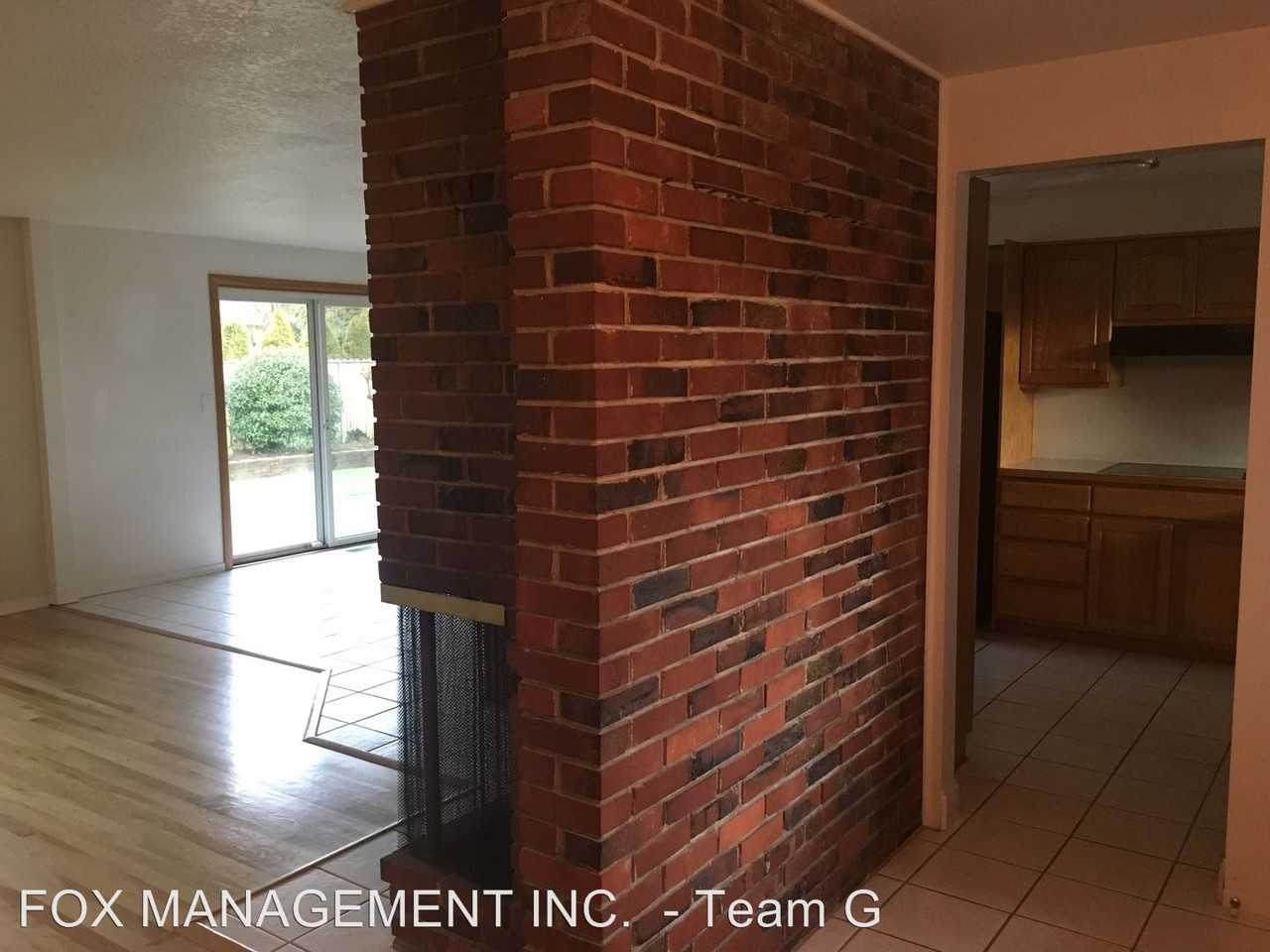 2235 NE 143rd Ave - Photo 3 of 23