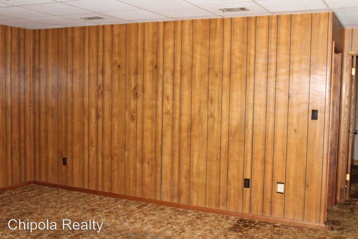 2337 Fillmore Dr - Photo 2 of 8