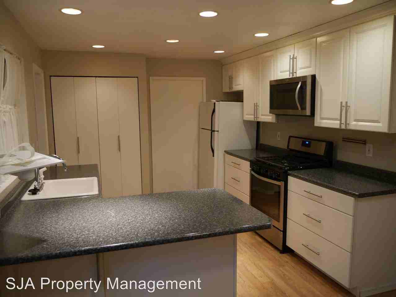 2712 174th Ave NE - Photo 2 of 13