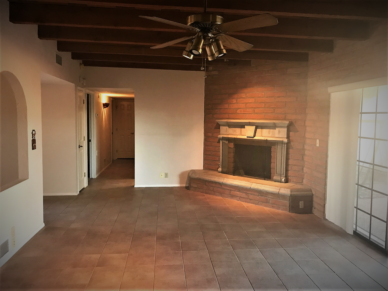 10101 E Prairie Dog Ln - Photo 2 of 22