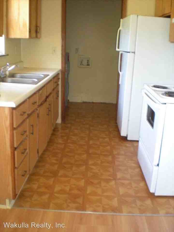 223 Luke Smith Rd - Photo 2 of 10