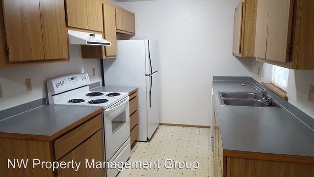 8609 36th Ave NE #A - Photo 2 of 8