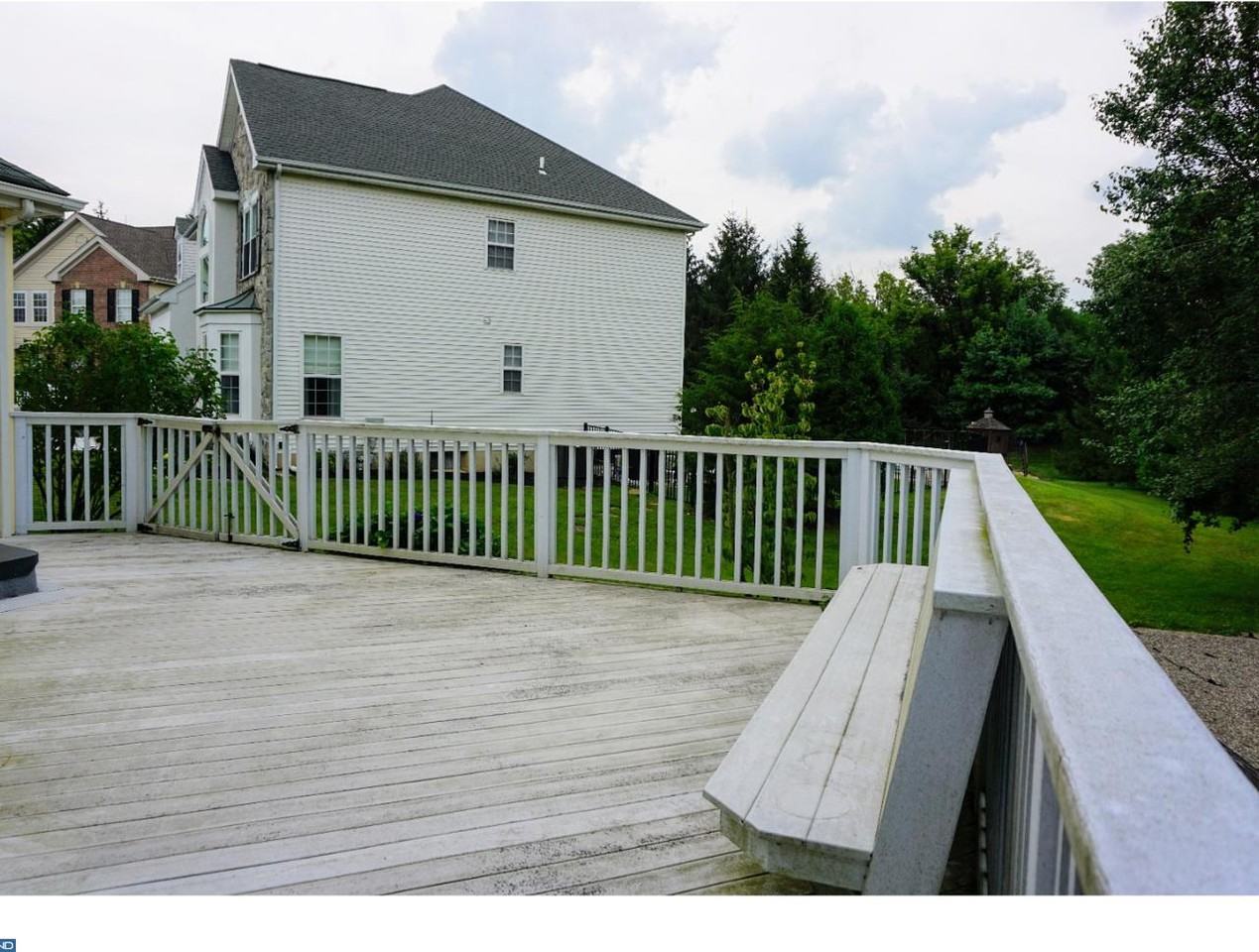 1204 Reins Cir - Photo 2 of 24
