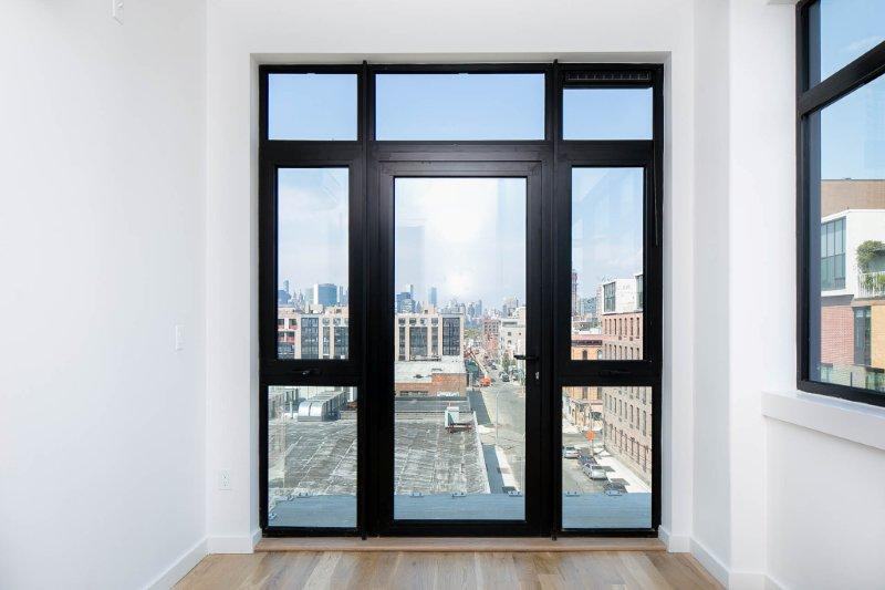 44 Kent Street #504