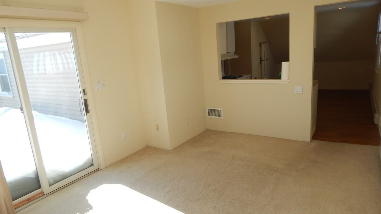 310 Harrison Ave - Photo 2 of 9