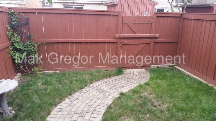 618 Ramblewood Ct - Photo 2 of 6