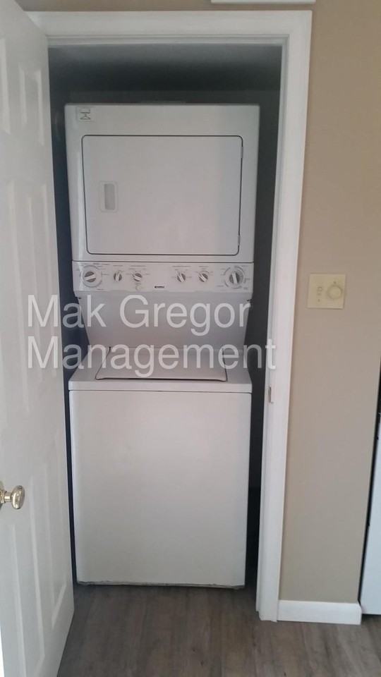 618 Ramblewood Ct - Photo 3 of 6