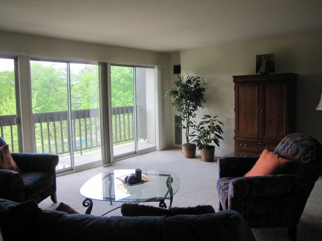 Autumn Ridge Apartments & Townhomes - Photo 3 of 25