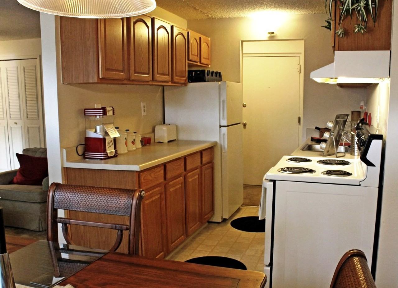 Westchester Towers Apartments - Photo 3 of 18